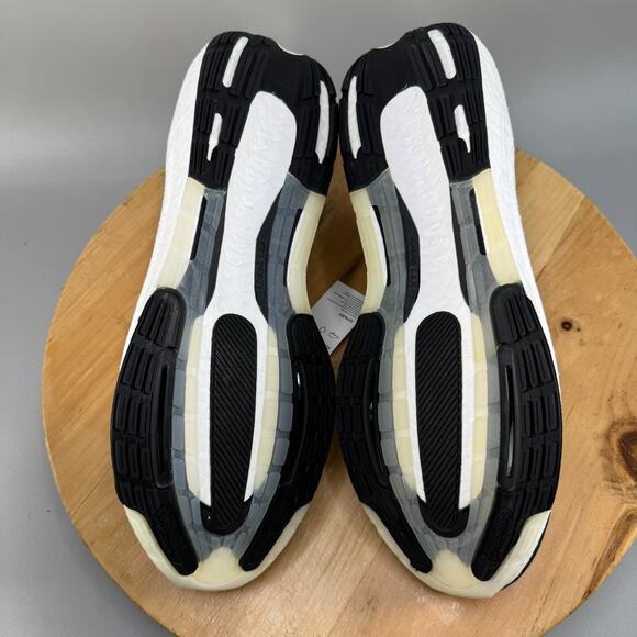 Adidas Ultraboost Light Mens Size 18 Running Sneakers Core Black White GY9351 - Picture 7 of 8